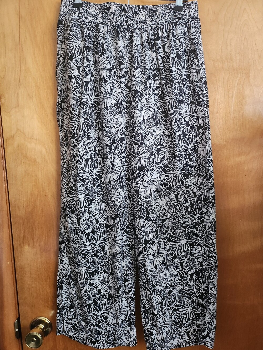 Sigrid Olsen Linen Black/White Tropical Leaf Pants Size M - Picture 3 of 10